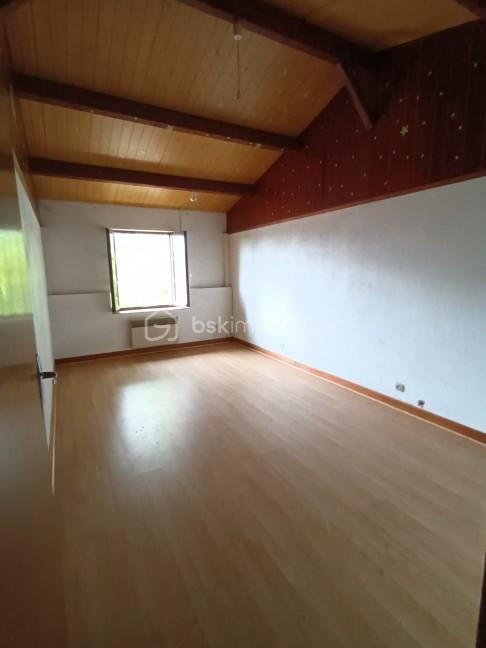 Corps de ferme - 379 m² - 14 pièces