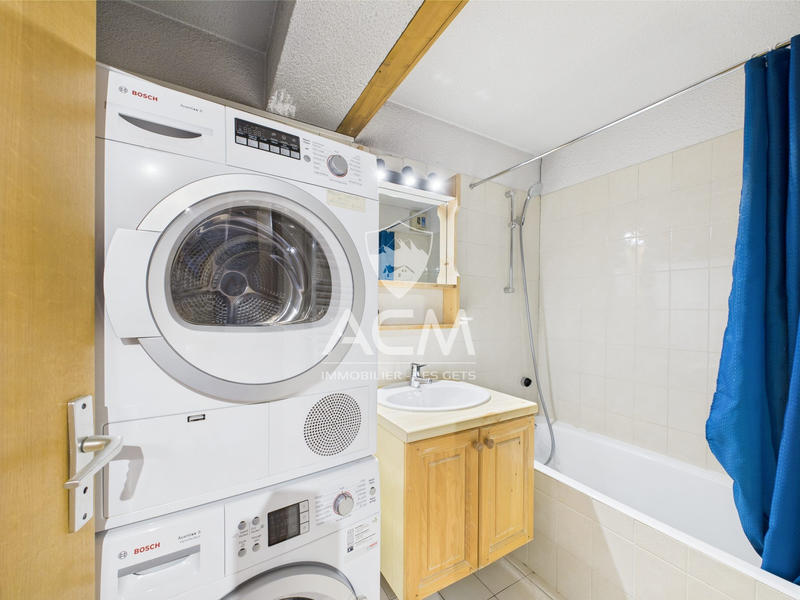 Appartement - 65 m² - 5 pièces