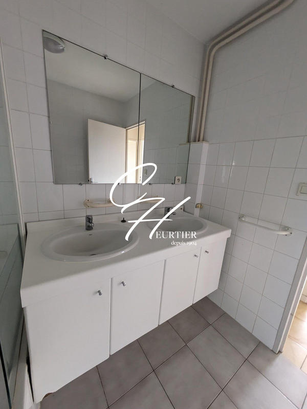 Appartement - 91 m² - 5 pièces