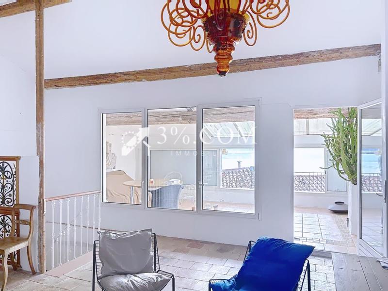 Maison - 215 m² - 8 pièces