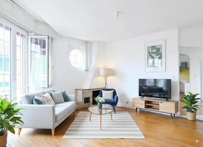 Maison - 210 m² - 8 pièces