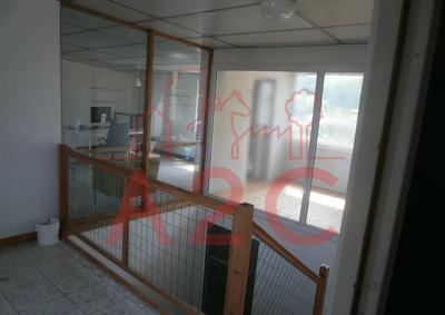 Local d'activité / Entrepôt - 170 m²