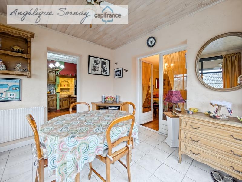 Maison - 207 m² - 7 pièces