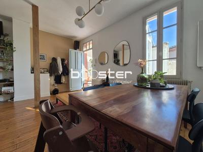 Appartement ancien - 60 m² - 3 pièces