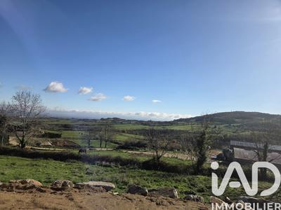 Maison - 104 m² - 4 pièces