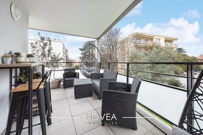 Appartement - 85 m² - 4 pièces