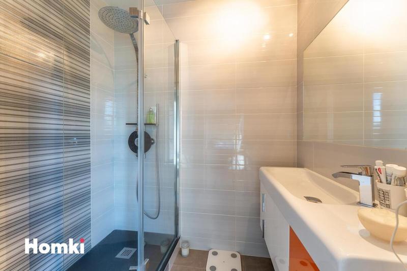 Maison - 171 m² - 8 pièces