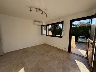 Studio - 19 m² - 1 pièce