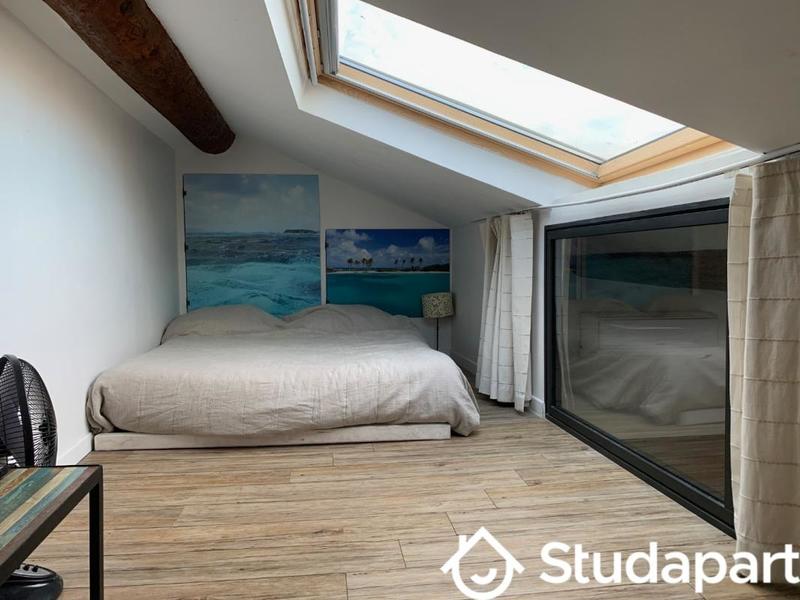 Chambre - 10 m² - 1 pièce