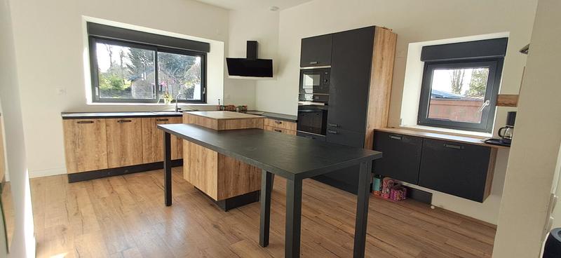 Maison - 192 m² - 8 pièces