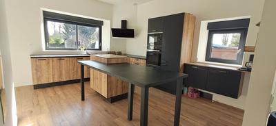 Maison - 192 m² - 8 pièces