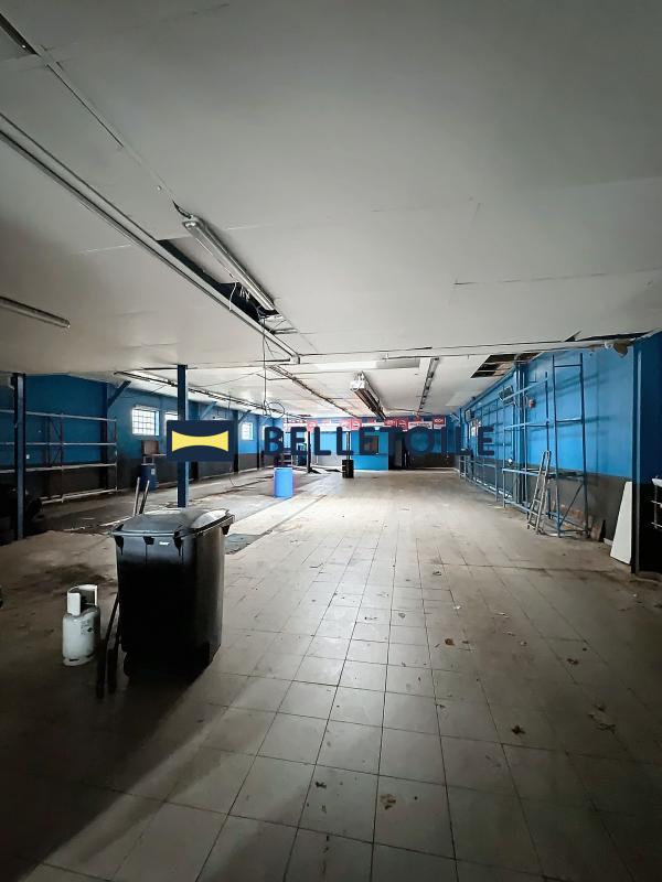 Local commercial - 600 m²