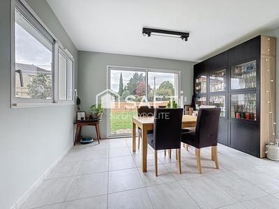 Maison - 92 m² - 5 pièces