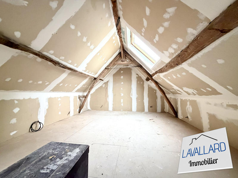 Maison - 92 m² - 4 pièces