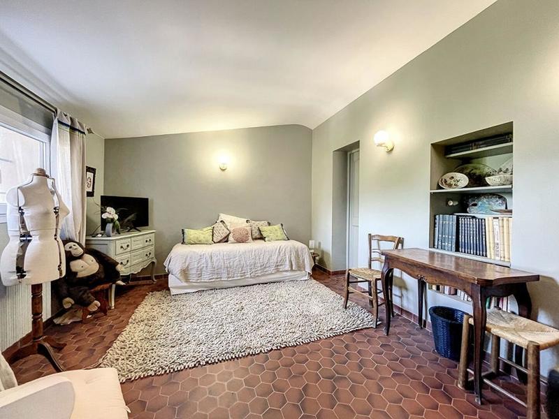 Maison - 314 m² - 7 pièces