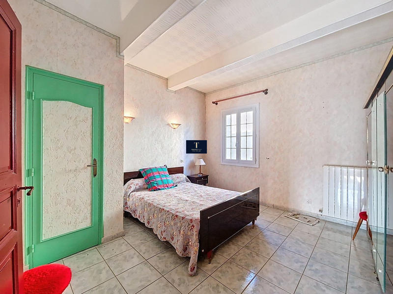 Maison - 176 m² - 7 pièces