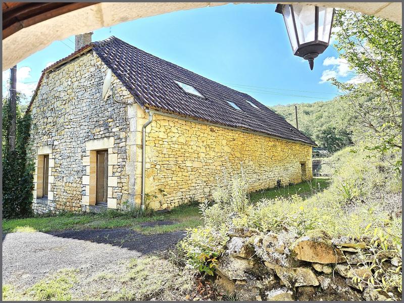 Maison - 213 m² - 9 pièces