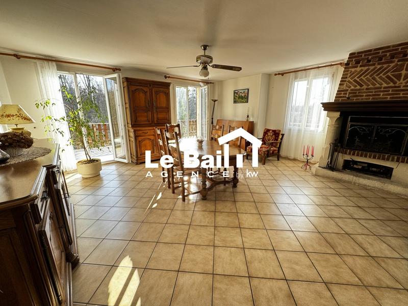 Maison - 160 m² - 8 pièces