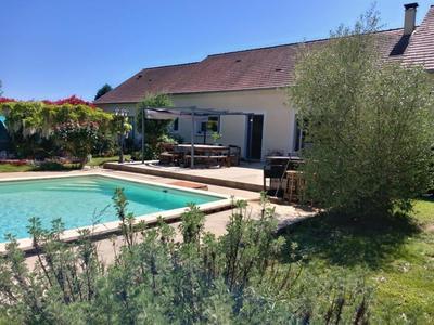 Maison - 243 m² - 8 pièces