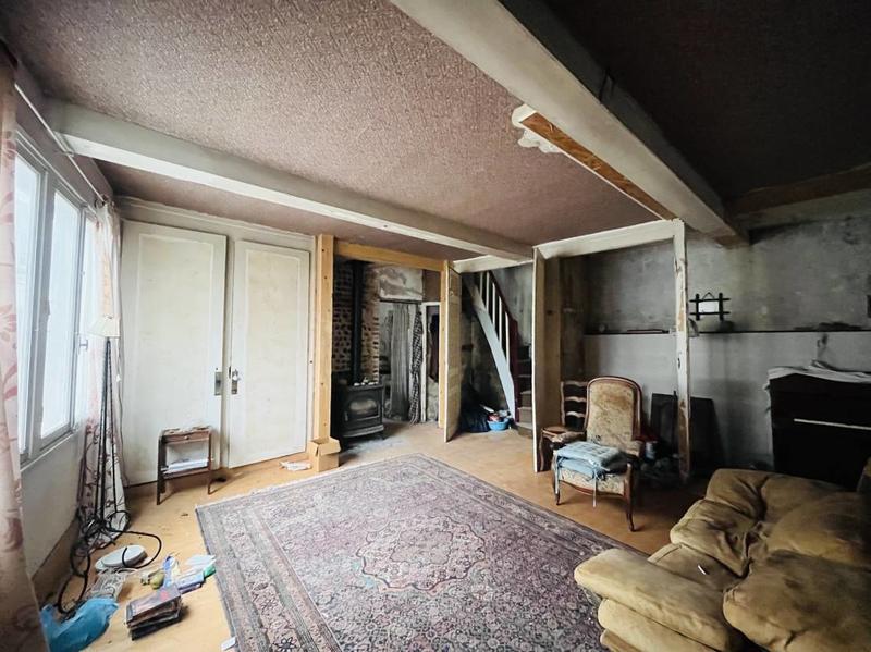 Maison - 99 m² - 6 pièces