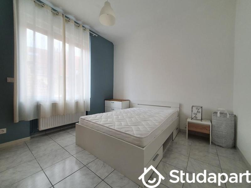 Chambre - 13 m² - 1 pièce