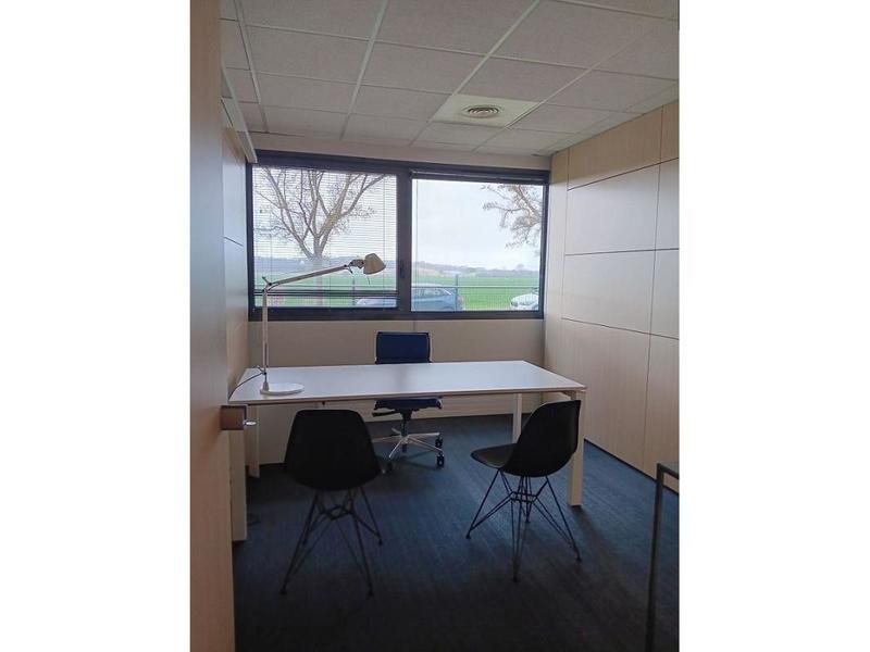 Bureau - 111 m² - 5 pièces