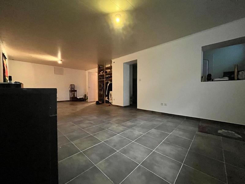 Maison - 185 m² - 7 pièces