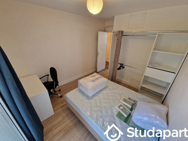 Chambre - 10 m² - 1 pièce