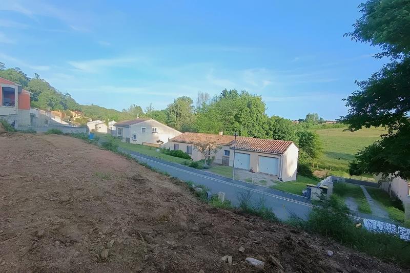 Terrain constructible - 1 450 m²