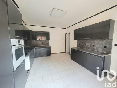 Maison - 189 m² - 8 pièces