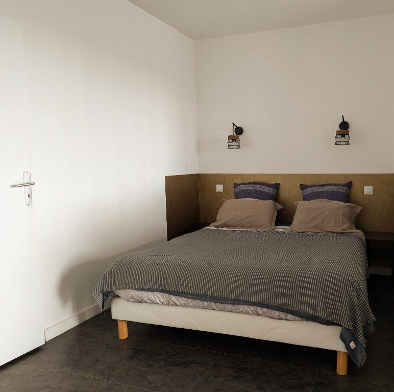 Maison - 330 m² - 11 pièces