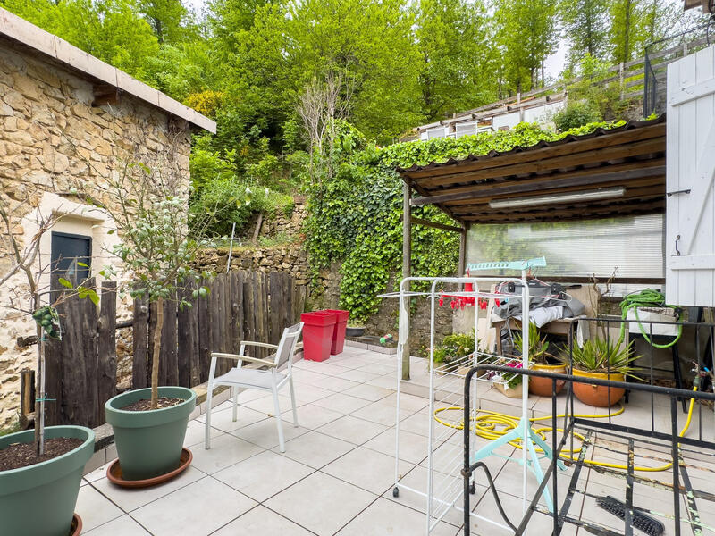 Maison - 366 m² - 23 pièces