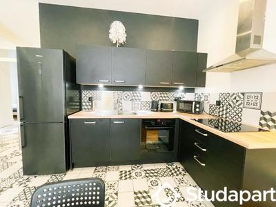 Appartement - 100 m² - 4 pièces