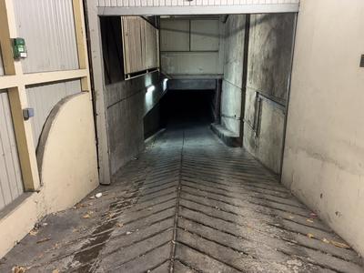 Parking / Garage - 10 m²