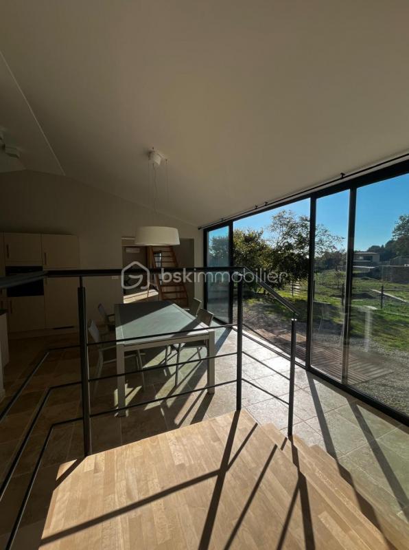 Maison - 168 m² - 6 pièces