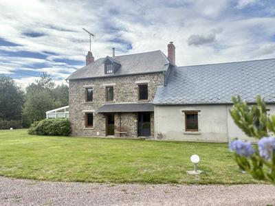 Maison - 160 m² - 5 pièces