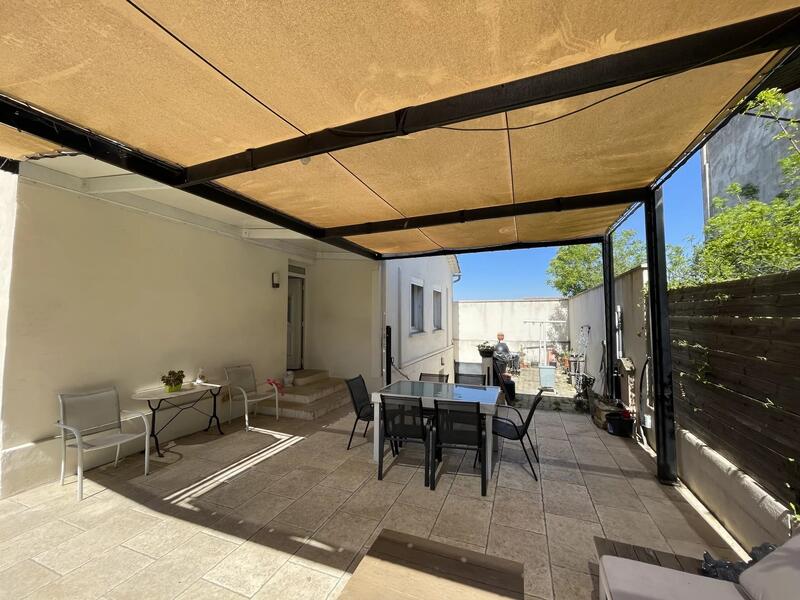 Maison - 95 m² - 4 pièces