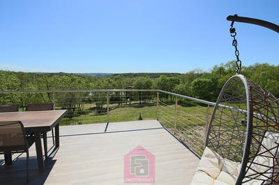 Maison - 140 m² - 5 pièces