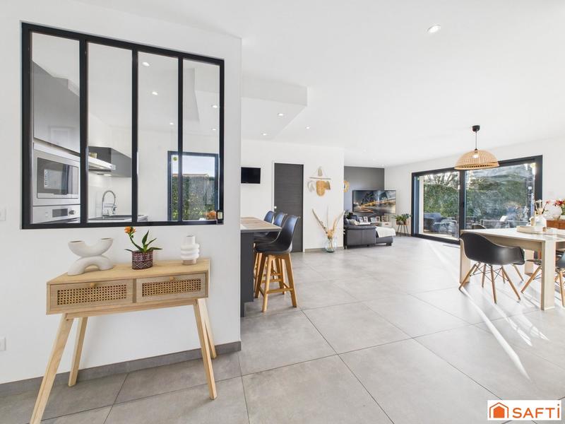 Maison - 120 m² - 5 pièces