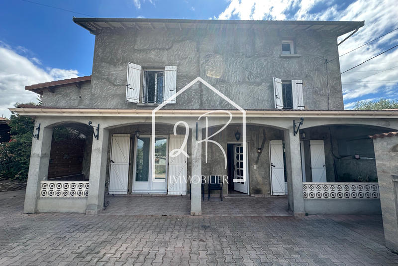 Maison - 172 m² - 6 pièces