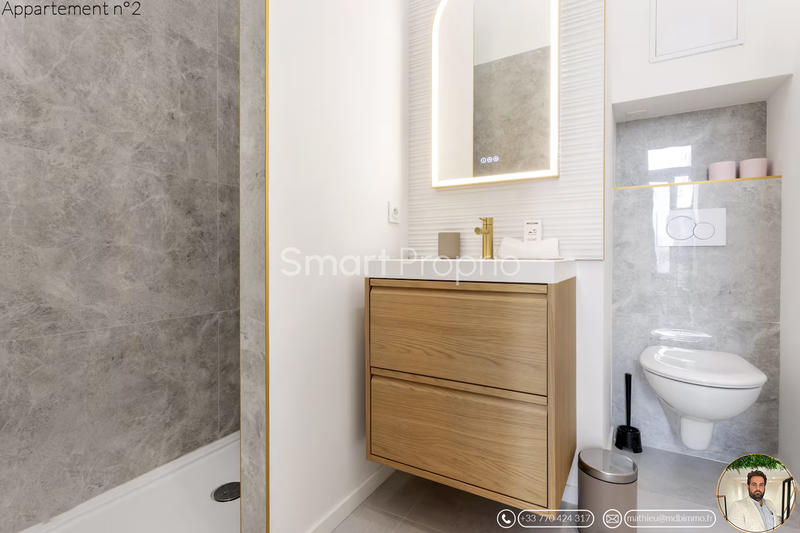 Appartement - 100 m² - 9 pièces