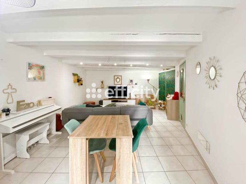 Appartement - 75 m² - 3 pièces