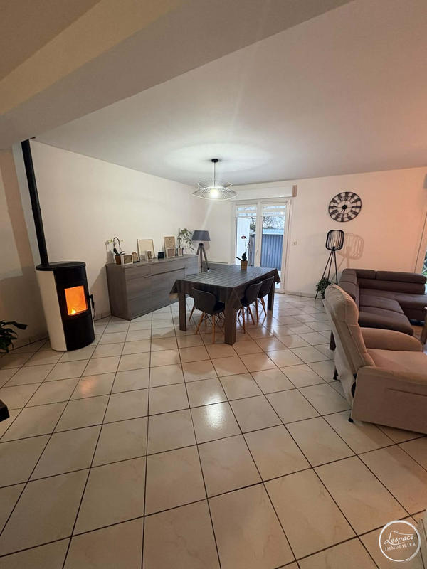 Maison - 123 m² - 5 pièces