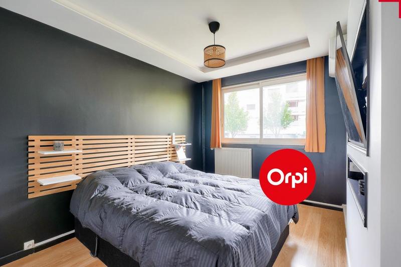 Appartement - 90 m² - 4 pièces