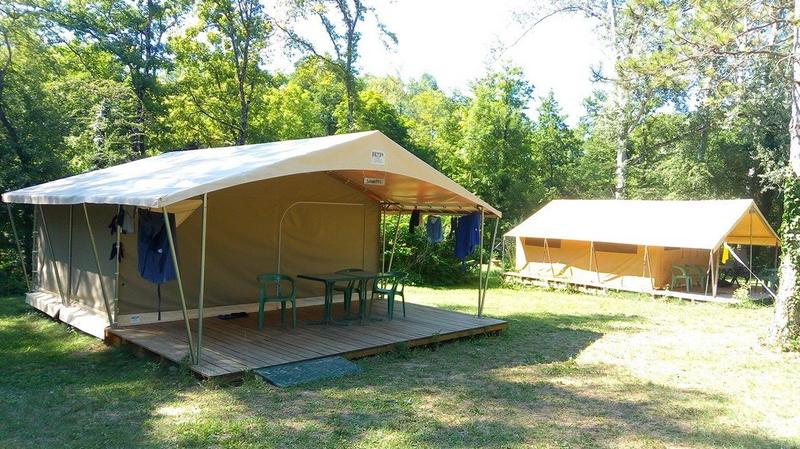 Propriété - 310 m² - 8 pièces