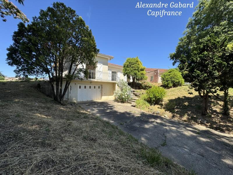 Maison - 206 m² - 9 pièces