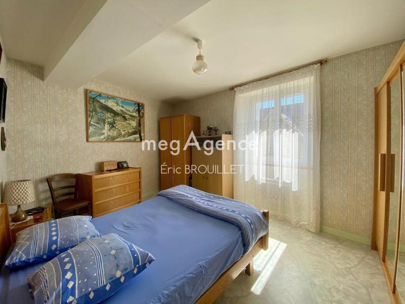 Maison - 154 m² - 9 pièces