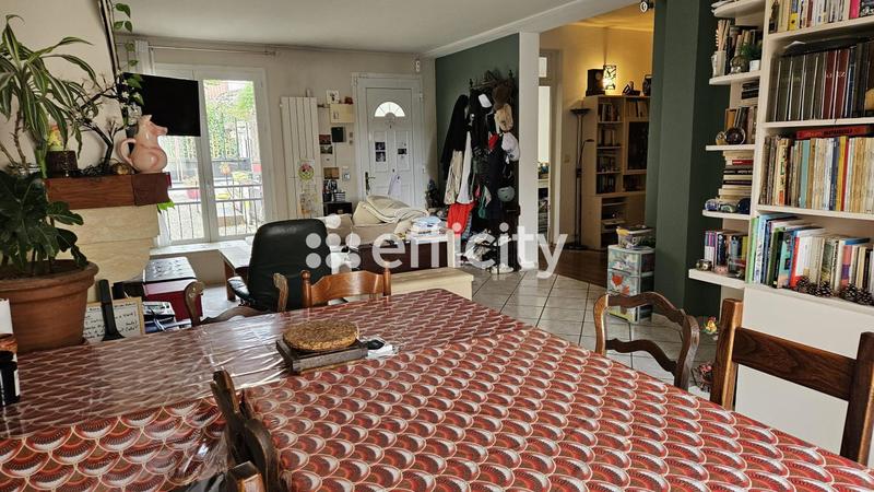 Pavillon - 148 m² - 7 pièces