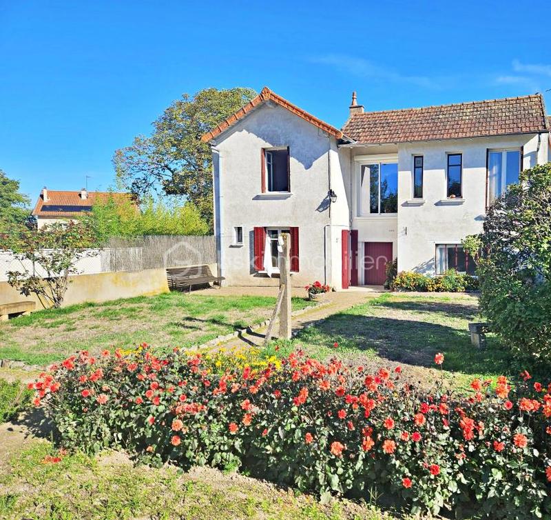 Maison - 94 m² - 5 pièces