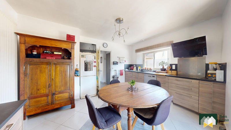 Maison - 190 m² - 6 pièces